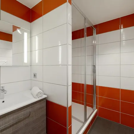 Apartment Renove 3 Pieces, Retour Aux Pieds, Parking Gratuit - Fr-1-181-1936